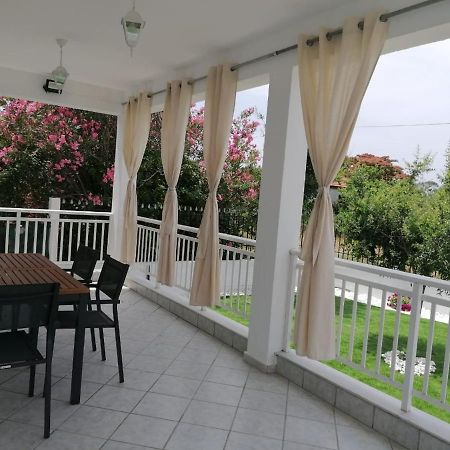 Aurora Home Nea Kallikrateia Екстериор снимка