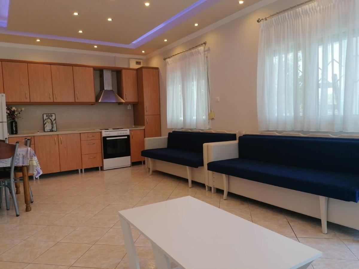 Aurora Home Nea Kallikrateia Екстериор снимка